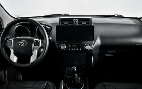 Toyota Land Cruiser Prado 150 рестайлинг 2, 2016 год, 2 690 000 рублей, 18 фотография