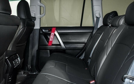 Toyota Land Cruiser Prado 150 рестайлинг 2, 2016 год, 2 690 000 рублей, 17 фотография
