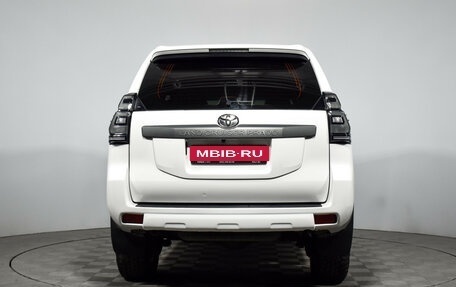 Toyota Land Cruiser Prado 150 рестайлинг 2, 2016 год, 2 690 000 рублей, 14 фотография