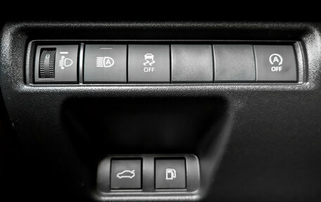 Toyota Camry, 2024 год, 3 675 000 рублей, 29 фотография