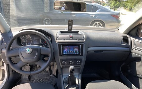 Skoda Octavia, 2011 год, 800 000 рублей, 9 фотография