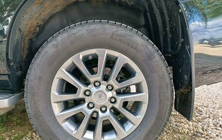 Toyota Land Cruiser Prado 150 рестайлинг 2, 2019 год, 4 461 300 рублей, 2 фотография
