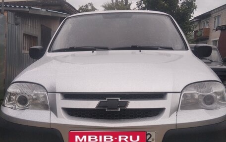 Chevrolet Niva I рестайлинг, 2011 год, 490 000 рублей, 1 фотография