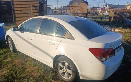 Chevrolet Cruze II, 2011 год, 585 000 рублей, 4 фотография