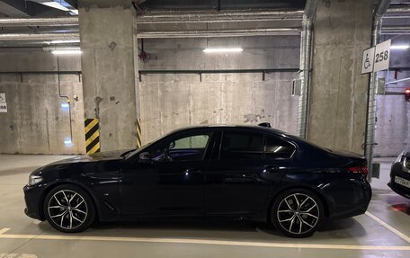 BMW 5 серия, 2022 год, 4 770 000 рублей, 2 фотография