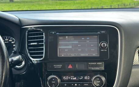 Mitsubishi Outlander III рестайлинг 3, 2013 год, 1 050 000 рублей, 10 фотография