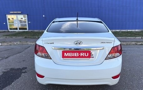Hyundai Solaris II рестайлинг, 2013 год, 800 000 рублей, 2 фотография