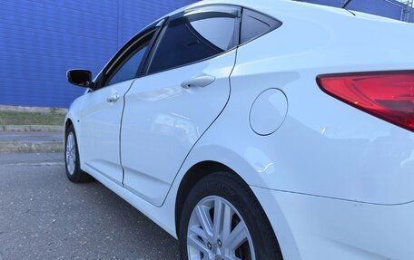 Hyundai Solaris II рестайлинг, 2013 год, 800 000 рублей, 7 фотография