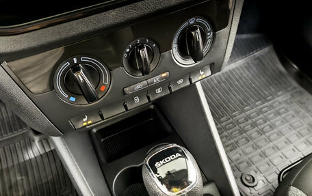 Skoda Rapid II, 2021 год, 1 350 000 рублей, 25 фотография