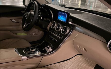 Mercedes-Benz C-Класс, 2019 год, 2 120 000 рублей, 10 фотография