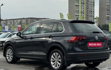 Volkswagen Tiguan II, 2017 год, 1 999 000 рублей, 4 фотография