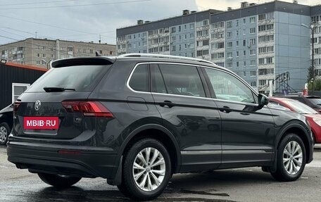 Volkswagen Tiguan II, 2017 год, 1 999 000 рублей, 6 фотография