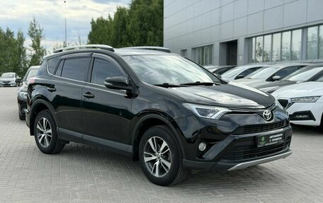 Toyota RAV4, 2017 год, 2 250 000 рублей, 2 фотография