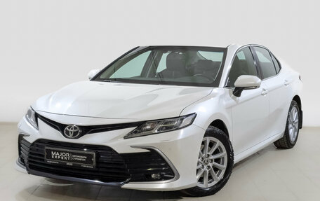 Toyota Camry, 2021 год, 2 480 000 рублей, 1 фотография