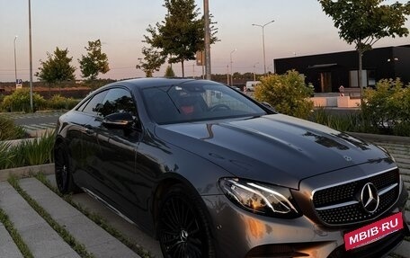 Mercedes-Benz E-Класс, 2019 год, 4 850 000 рублей, 3 фотография