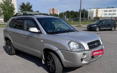 Hyundai Tucson III, 2004 год, 570 000 рублей, 2 фотография
