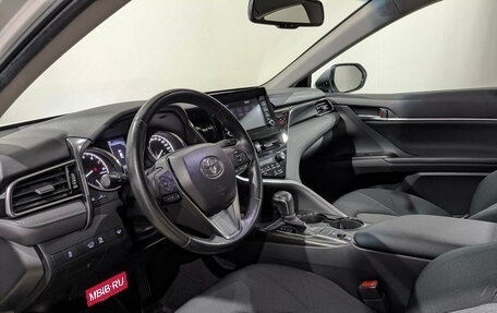 Toyota Camry, 2021 год, 2 480 000 рублей, 15 фотография