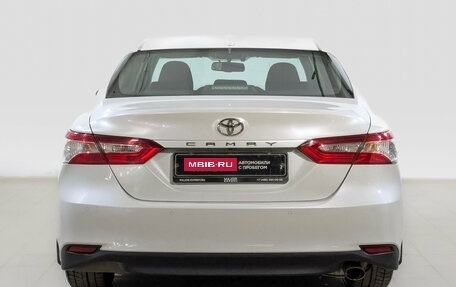 Toyota Camry, 2021 год, 2 480 000 рублей, 6 фотография