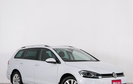 Volkswagen Golf VII, 2018 год, 1 499 000 рублей, 1 фотография
