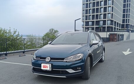 Volkswagen Golf VII, 2017 год, 2 220 000 рублей, 2 фотография