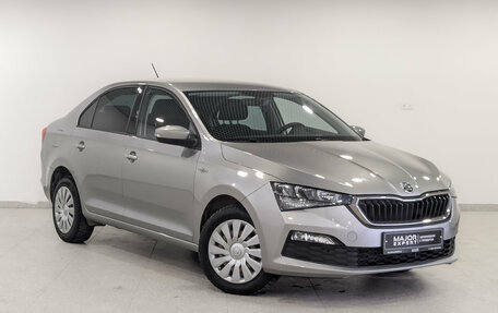 Skoda Rapid II, 2022 год, 1 715 000 рублей, 3 фотография