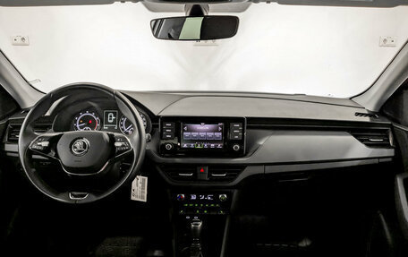 Skoda Rapid II, 2022 год, 1 715 000 рублей, 14 фотография