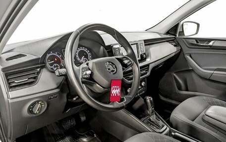 Skoda Rapid II, 2022 год, 1 715 000 рублей, 16 фотография