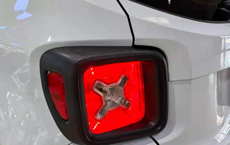 Jeep Renegade I рестайлинг, 2019 год, 1 272 000 рублей, 8 фотография