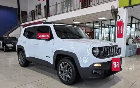 Jeep Renegade I рестайлинг, 2019 год, 1 272 000 рублей, 3 фотография