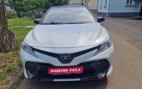 Toyota Camry, 2020 год, 3 200 000 рублей, 1 фотография