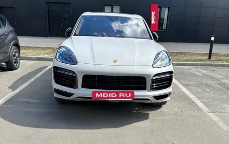 Porsche Cayenne III, 2021 год, 12 800 000 рублей, 2 фотография