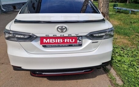 Toyota Camry, 2020 год, 3 200 000 рублей, 4 фотография