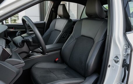 Toyota Camry, 2024 год, 4 499 000 рублей, 14 фотография