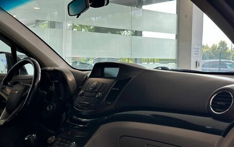 Chevrolet Orlando I, 2012 год, 997 000 рублей, 8 фотография