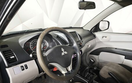 Mitsubishi L200 IV рестайлинг, 2013 год, 1 319 000 рублей, 16 фотография