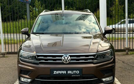 Volkswagen Tiguan II, 2017 год, 2 649 000 рублей, 2 фотография