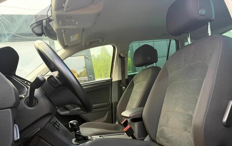 Volkswagen Tiguan II, 2017 год, 2 649 000 рублей, 17 фотография
