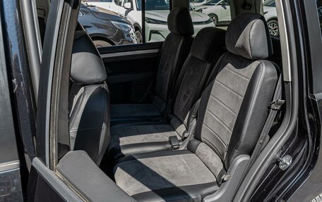 Volkswagen Touran III, 2010 год, 820 000 рублей, 7 фотография