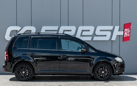 Volkswagen Touran III, 2010 год, 820 000 рублей, 5 фотография