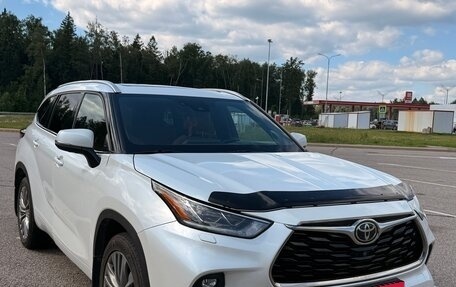 Toyota Highlander, 2021 год, 4 400 000 рублей, 1 фотография