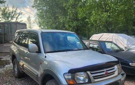 Mitsubishi Pajero III рестайлинг, 2000 год, 600 000 рублей, 2 фотография
