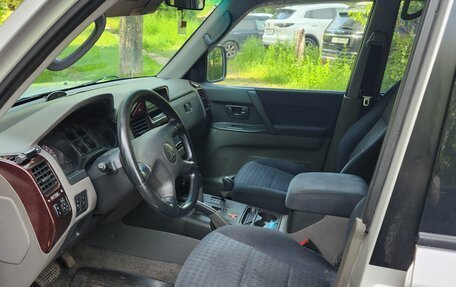 Mitsubishi Pajero III рестайлинг, 2000 год, 600 000 рублей, 4 фотография