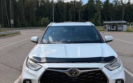 Toyota Highlander, 2021 год, 4 400 000 рублей, 8 фотография