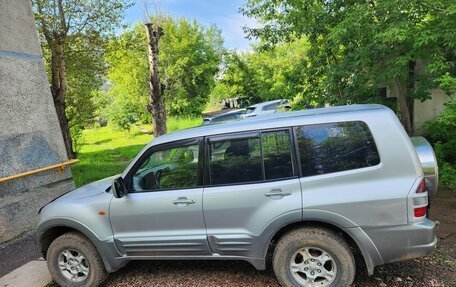 Mitsubishi Pajero III рестайлинг, 2000 год, 600 000 рублей, 17 фотография