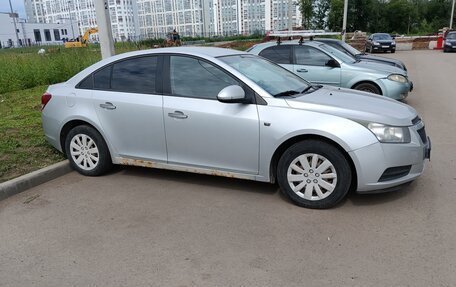 Chevrolet Cruze II, 2009 год, 375 000 рублей, 3 фотография