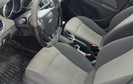 Chevrolet Cruze II, 2009 год, 375 000 рублей, 6 фотография