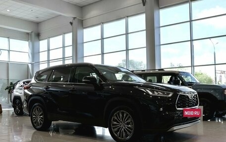 Toyota Highlander, 2026 год, 5 700 000 рублей, 4 фотография