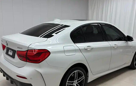 BMW 1 серия, 2022 год, 1 900 000 рублей, 6 фотография