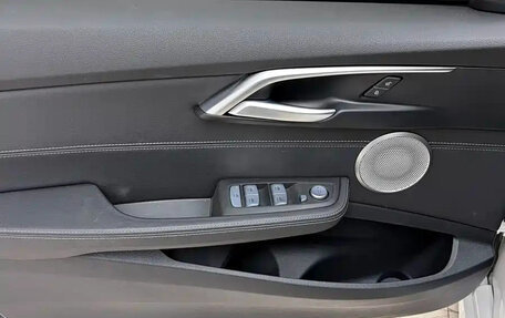 BMW 1 серия, 2022 год, 1 900 000 рублей, 13 фотография