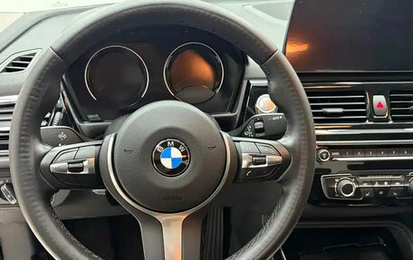 BMW 1 серия, 2022 год, 1 900 000 рублей, 9 фотография